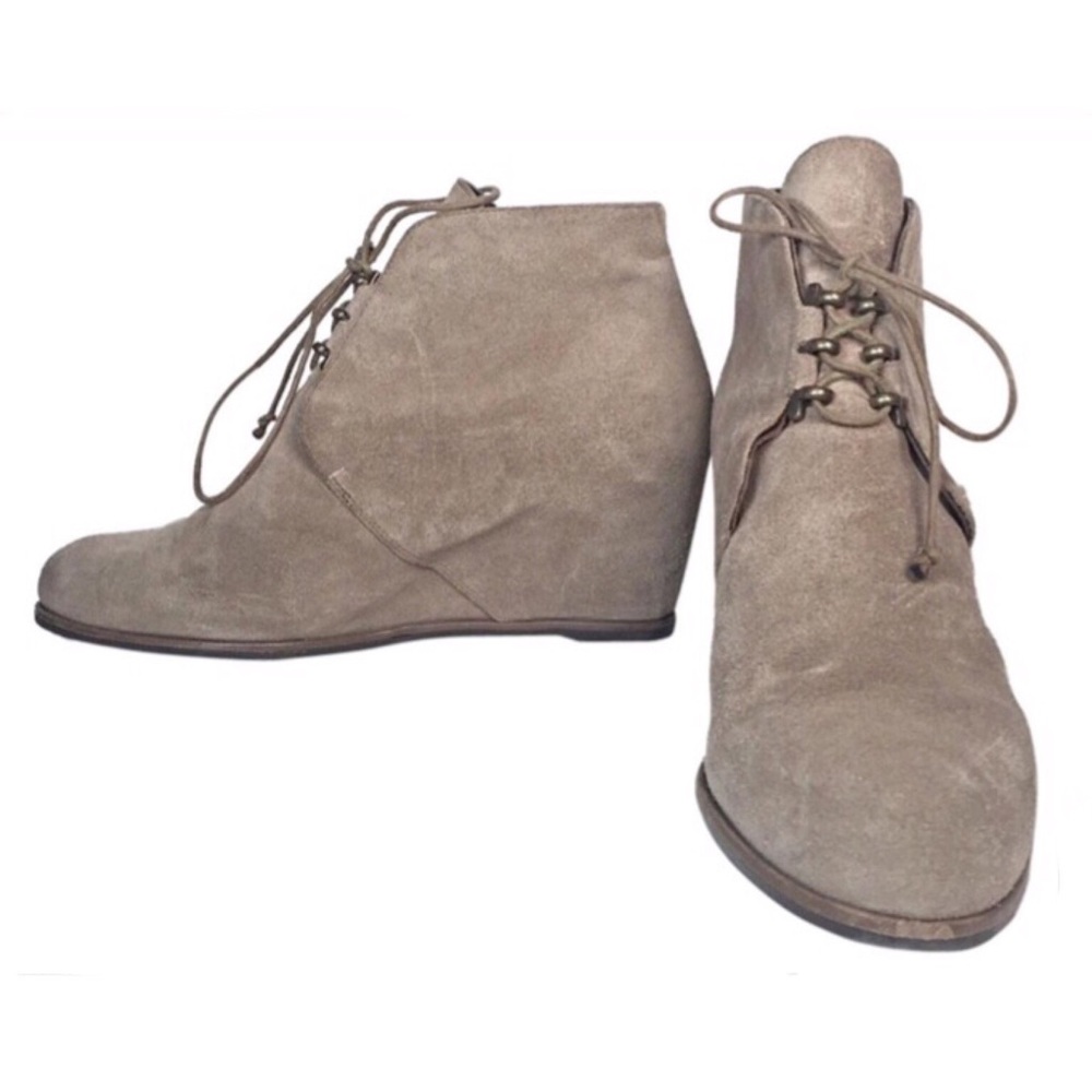 Stuart Weitzman Tan Suede Kalahari Wedge Bootie